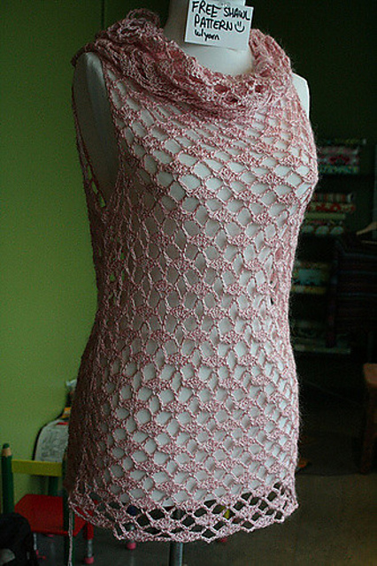 Silken Shells Cowl