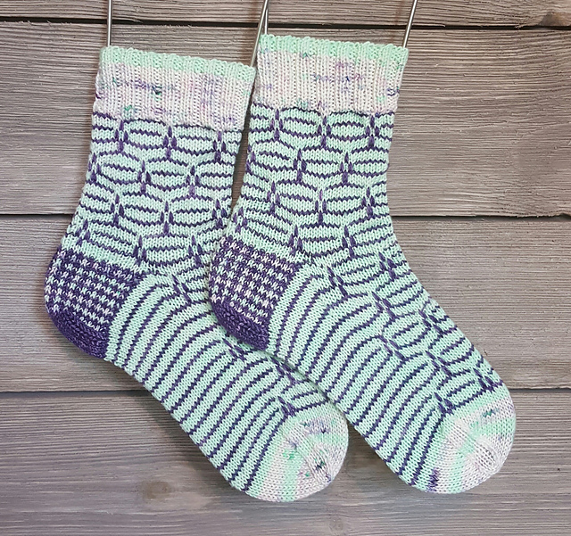 Maze Amaze Socks