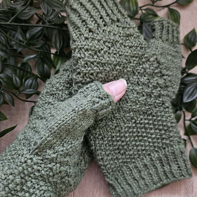 Mosaic Mittens