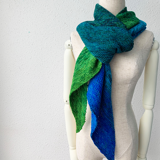 Giant Gradient Bias Scarf
