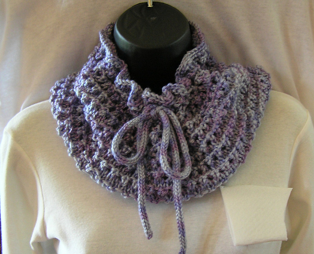 Buckingham Cowl