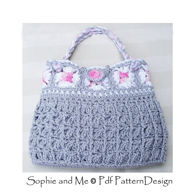 GREY GRANNY SQUARE PURSE