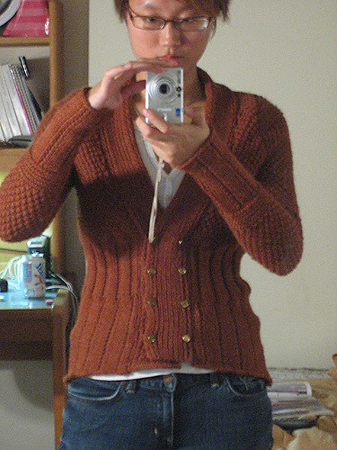 #06 V-Neck Cardigan
