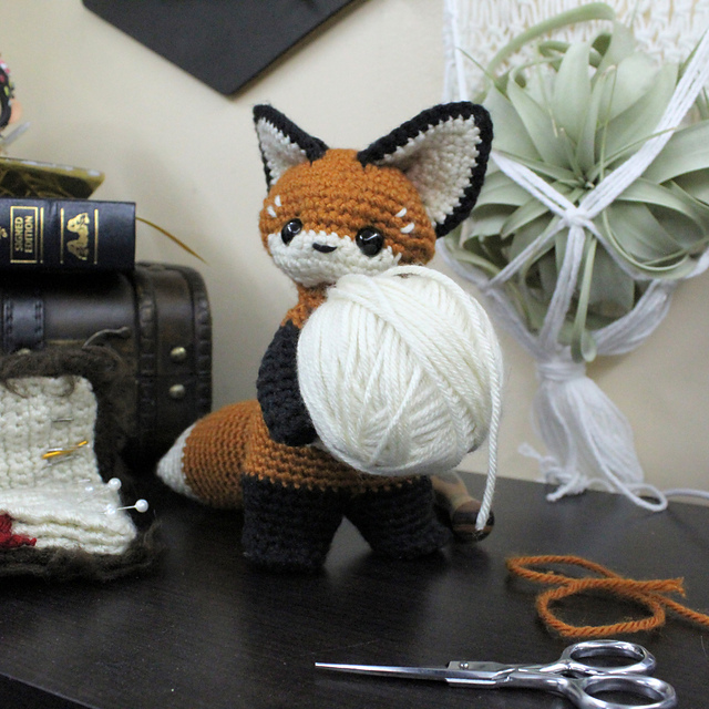 Fio the Fox Amigurumi
