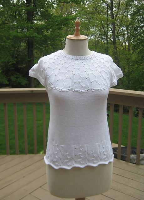 #10 Circular-yoke Pullover