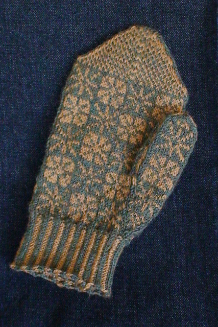 Peruvian Cross Sanquhar Mittens 