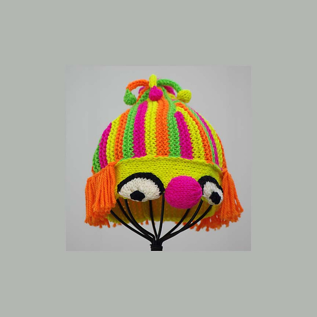 LITTLE CLOWN BABY HAT