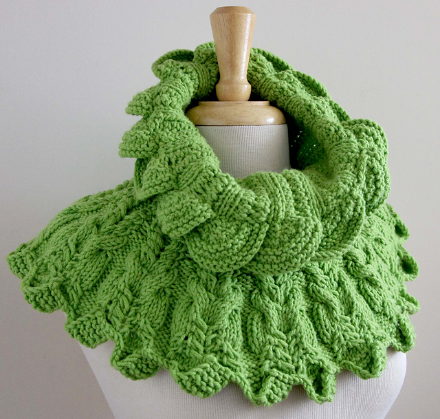 Rosslyn Cowl