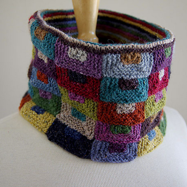 Helga Neck Warmer