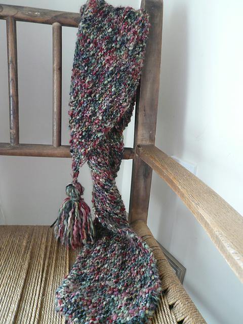 Diagonal scarf