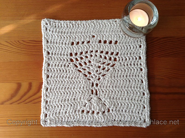 Menorah Eyelet Washcloth