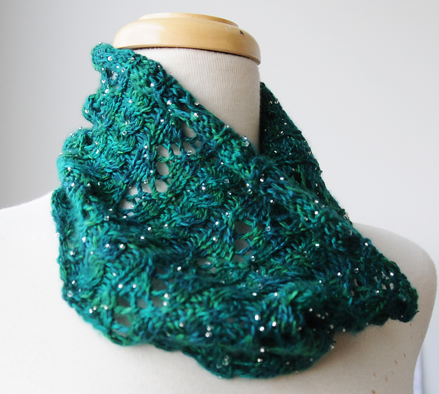 Holiday Lace Cowl