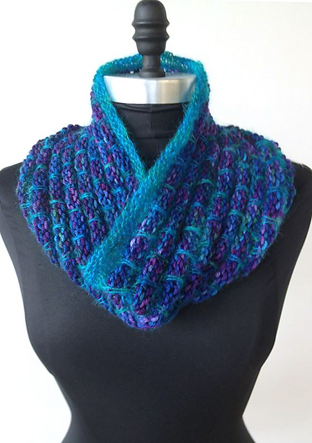 Duets Cowl