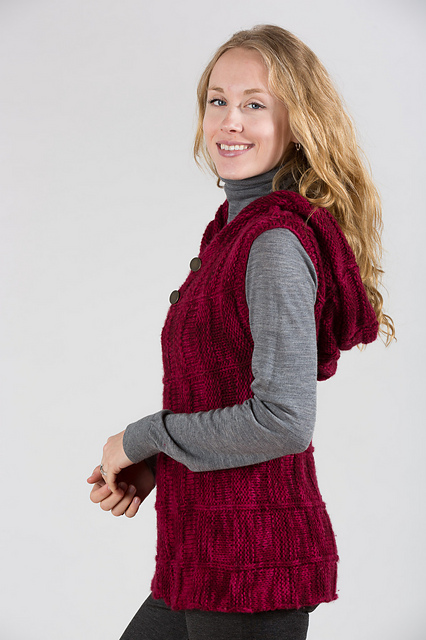 Hooded Merino Cloud Bamboo Vest I234