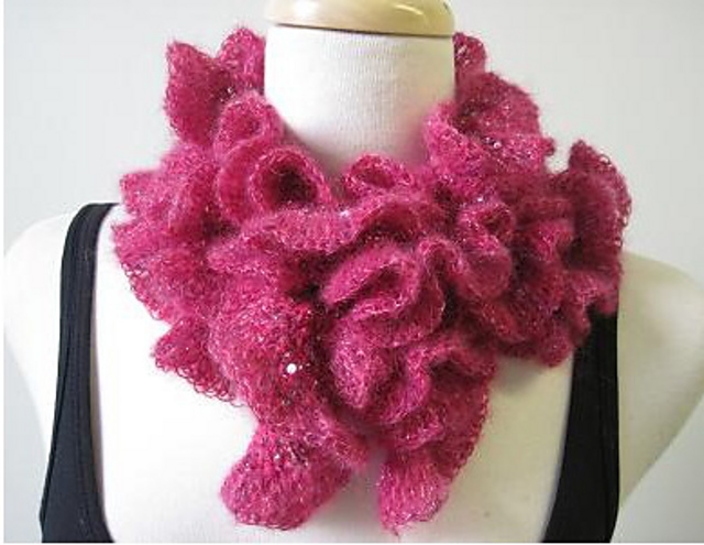 F250 Ruffled Boa with Jeweled Spine
