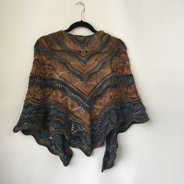 Curved Triangle Shawl