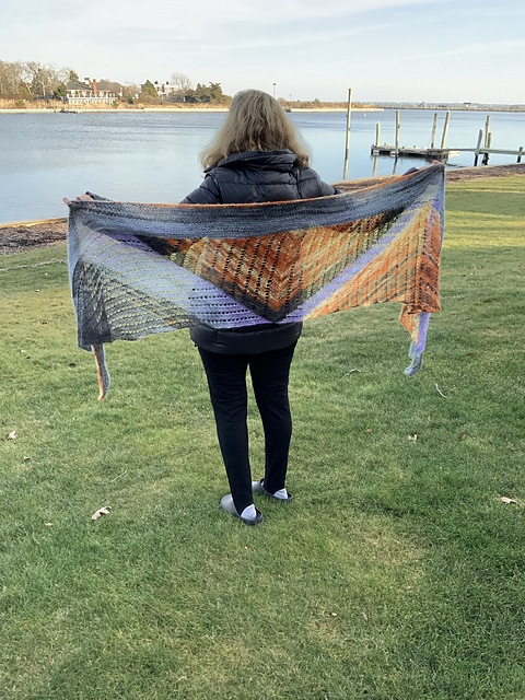 Ravelry: Fire and Ice Diagonal Scarf pattern by Iris Schreier