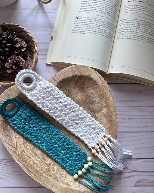 Bookmark with fringe