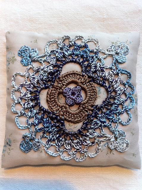 Les motifs Carrés N° 27