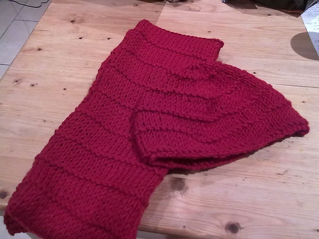 Head-turning hat and scarf