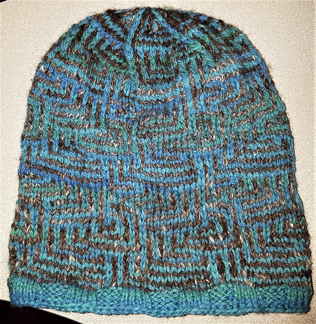 Op_illusion Boxes Hat