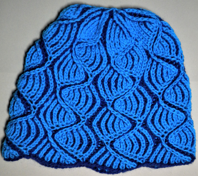 Kármán Vortex Street Hat