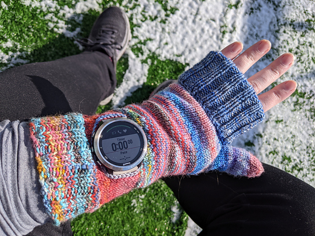 Data Nerd Running Mitts