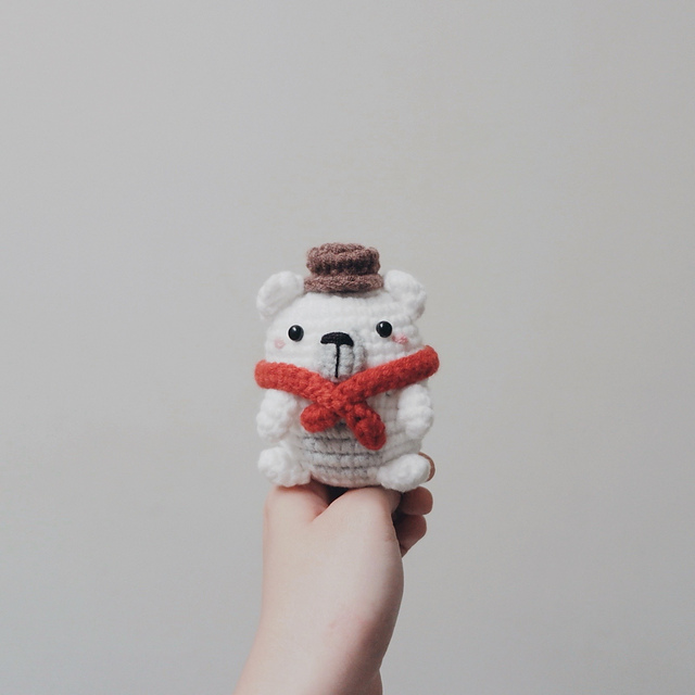Petite Polar Bear