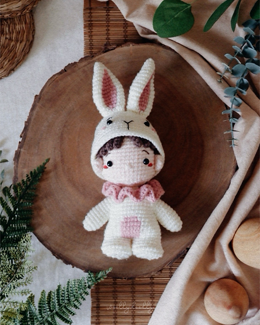 Chibi DOYL in rabbit costume