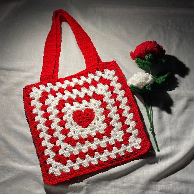 Sweetheart Tote