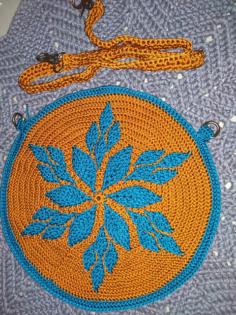 Round & Hexagon Leaves Bag