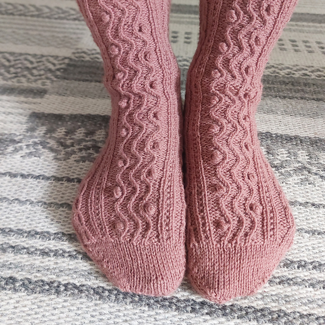 MUSTARD socks