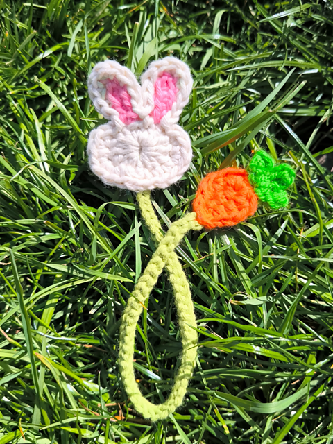 Easter Rabbit & Carrot Headphone charm