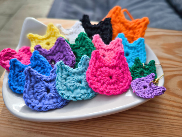Lovely Cat Head Charm Applique