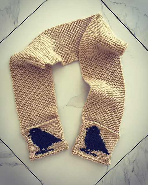 Bird pocket scarf