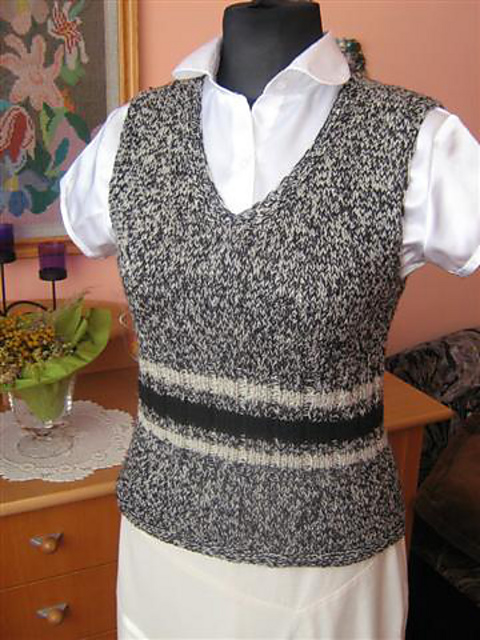 #11 Striped V-Neck Vest 