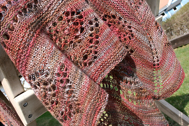 Aunt Azura shawl