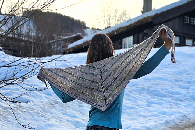 Girona shawl