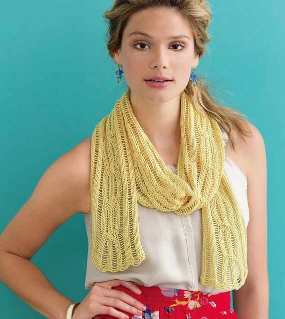 Drop-Stitch Cable Scarf