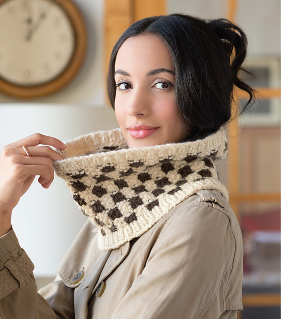 Checkerboard Cowl