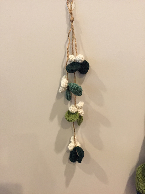 Anthro-pired Crochet Mistletoe