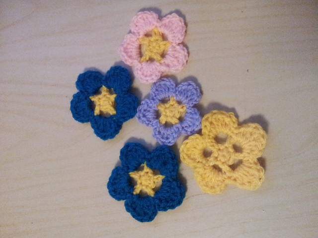 Cute easy simple flower