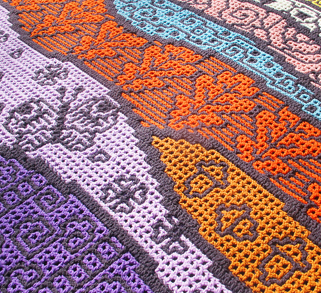 Ravelry: Sunshine Interlocking Blanket pattern by Jane Zheng