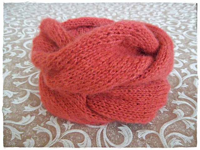 Oversized cable neckwarmer