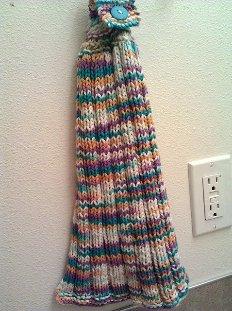 Button-top Ribbed Hand Towel