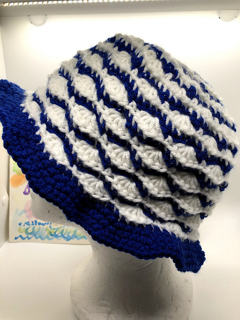 Wavy Shelled Hat