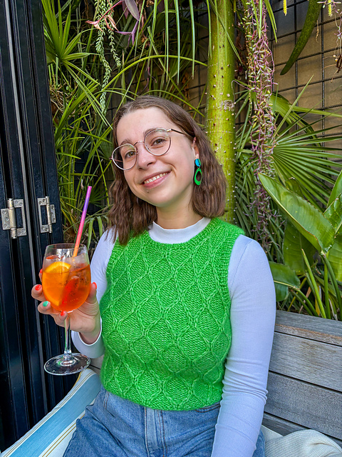 Happy Hour Top 2.0