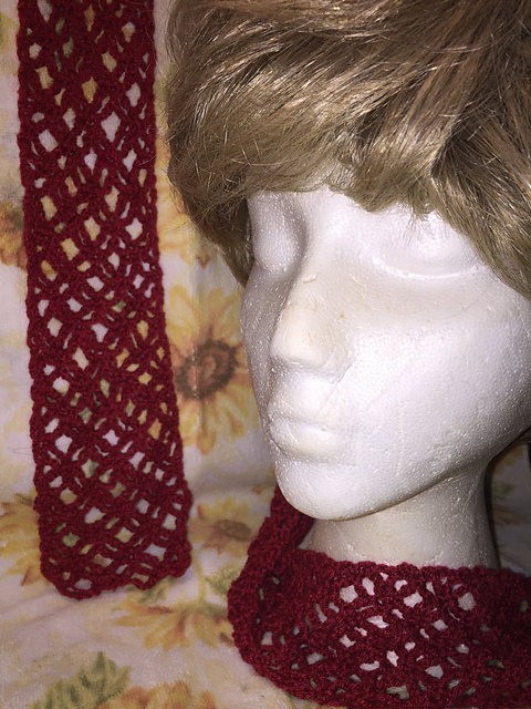 Dainty Diamonds Scarf
