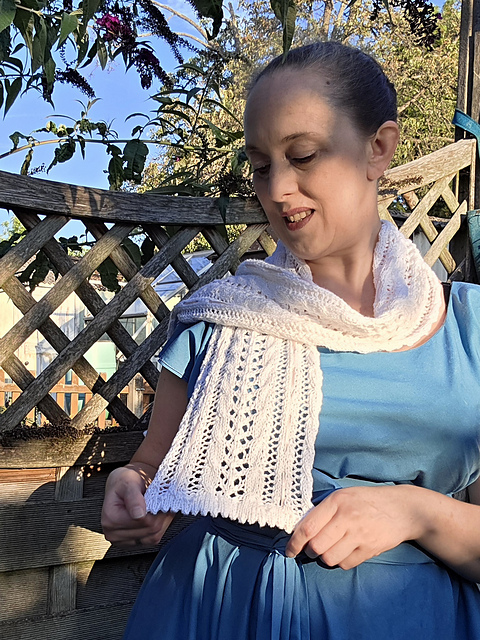 Light Laces Scarf