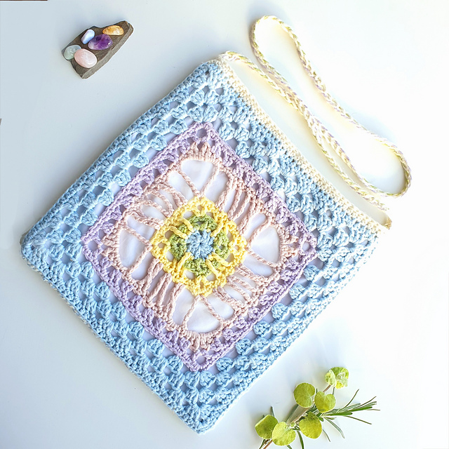 Granny's Captivated Square and Bag